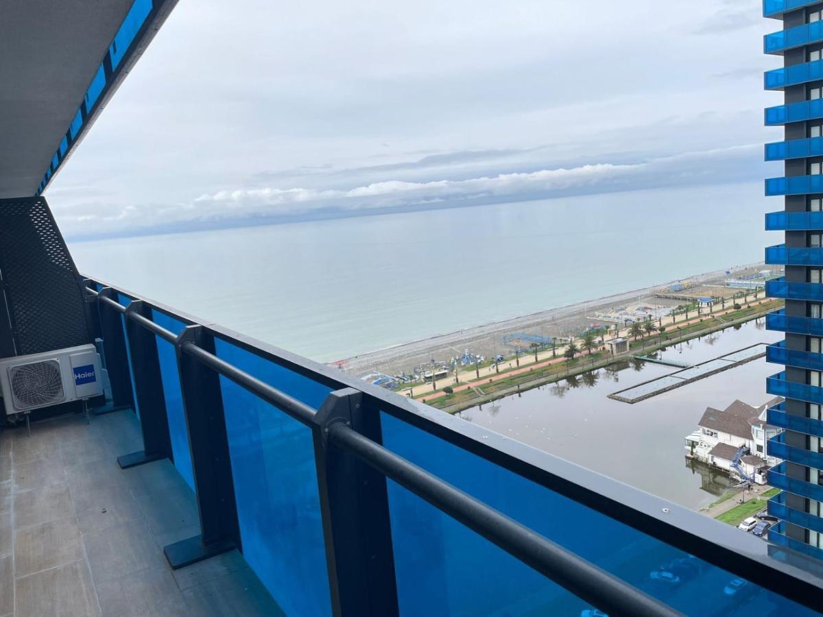 Black Sea Luxury Towers Hotel Batumi Exterior foto