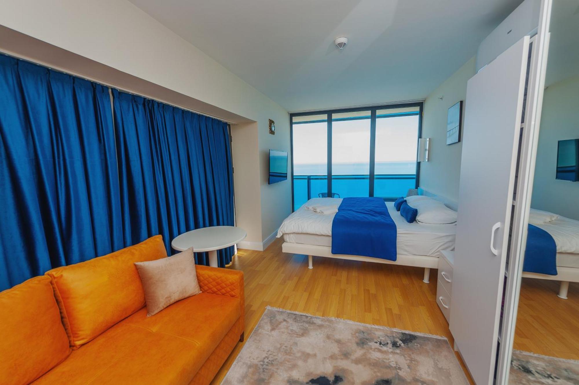 Black Sea Luxury Towers Hotel Batumi Exterior foto